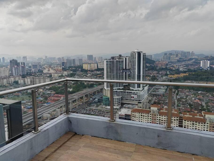 Apartment Neu Ampang, Lrt Jelatek, Gleneagles Hospital