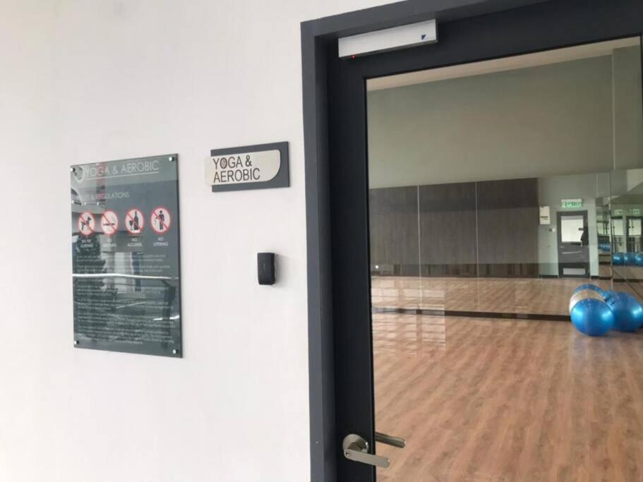 Neu Ampang, Lrt Jelatek, Gleneagles Hospital Kuala Lumpur